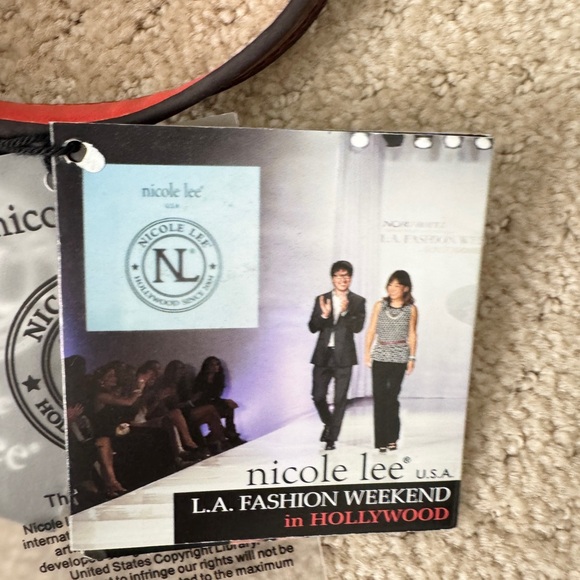 NICOLE LEE USA World Tour Dogs/Cats Hollywood Crossbody Designer Bag Purse (NWT) - Picture 16 of 16